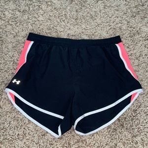 Underarmour athletic shorts: size medium